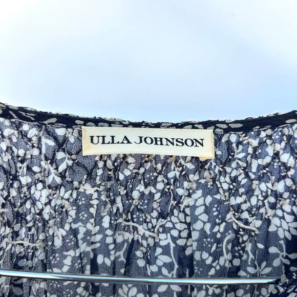 Ulla Johnson Silk Lightweight Short Sleeve Blouse Navy Blue Delicate Blouse 2 S - Picture 3 of 9